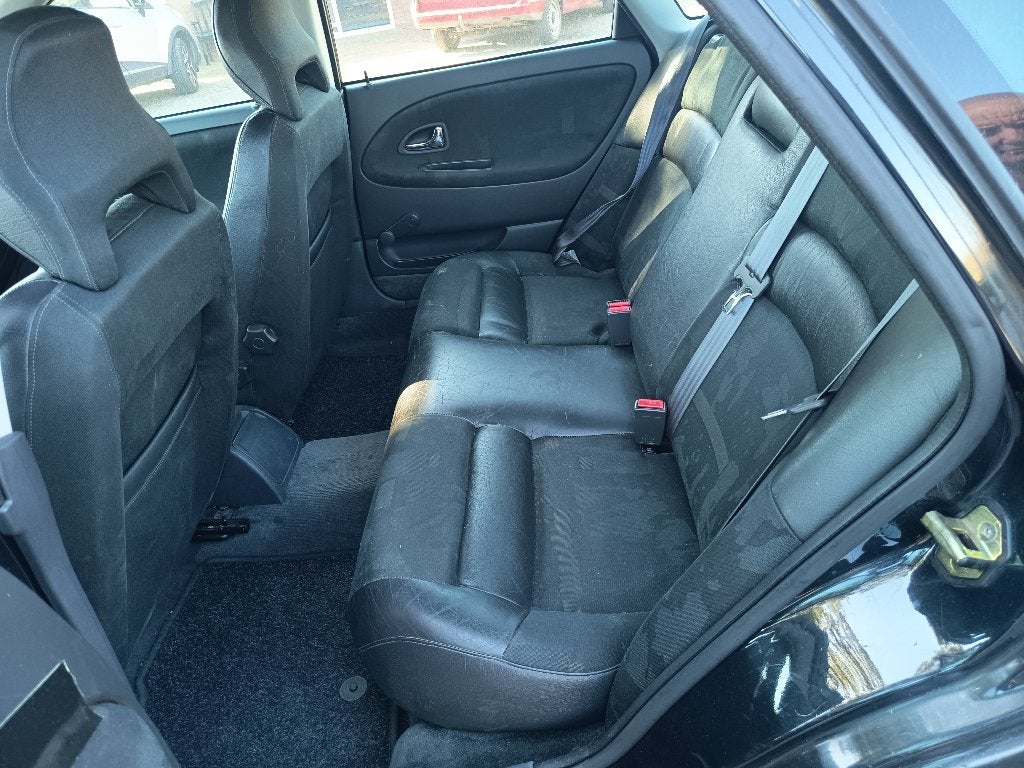 Volvo S40, Auto's, Volvo, Euro 2, Zwart, 4 cilinders, Zwart