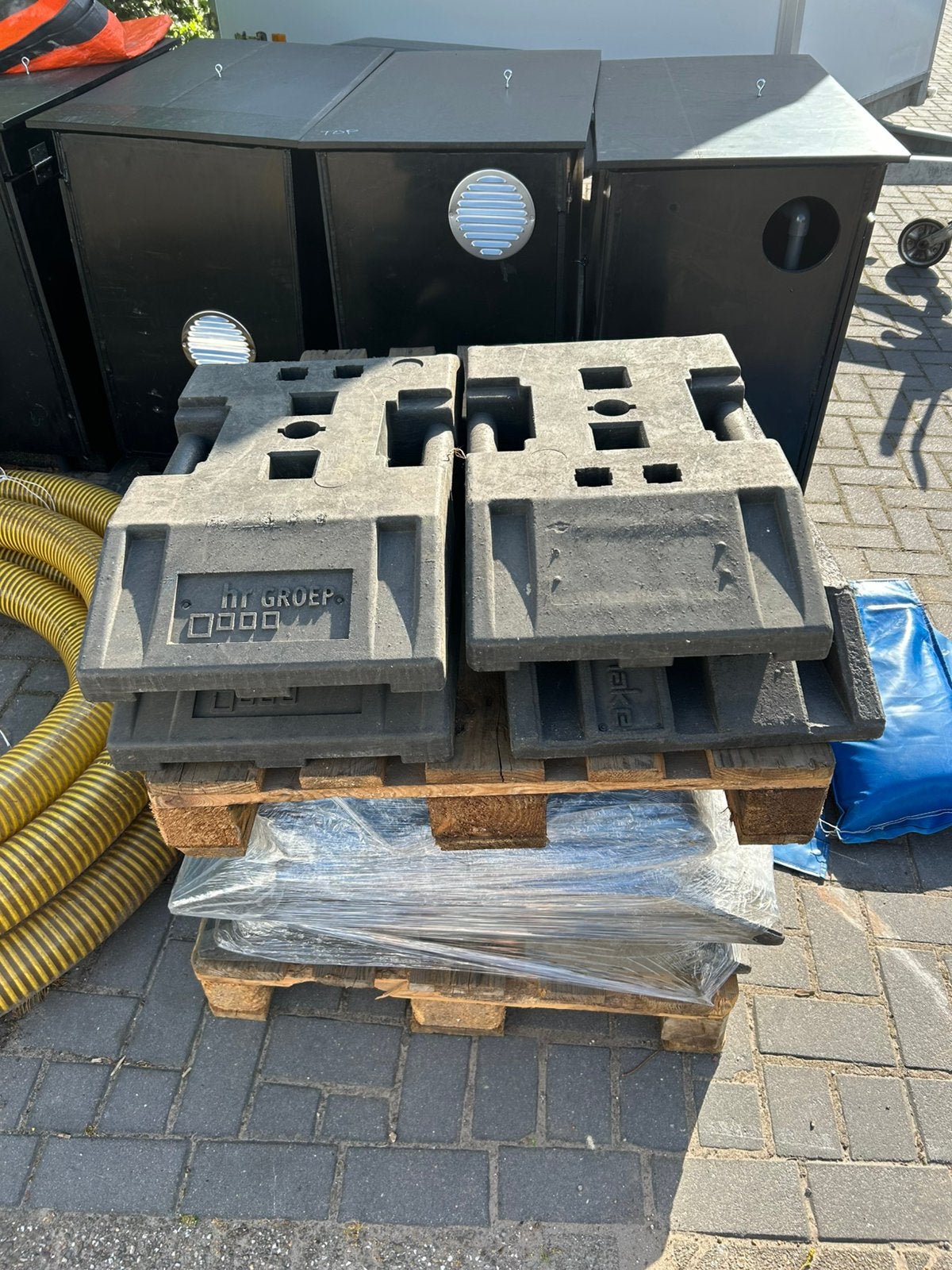 Zware kunststof ballastblokken / contragewichten, Ophalen, Zo goed als nieuw