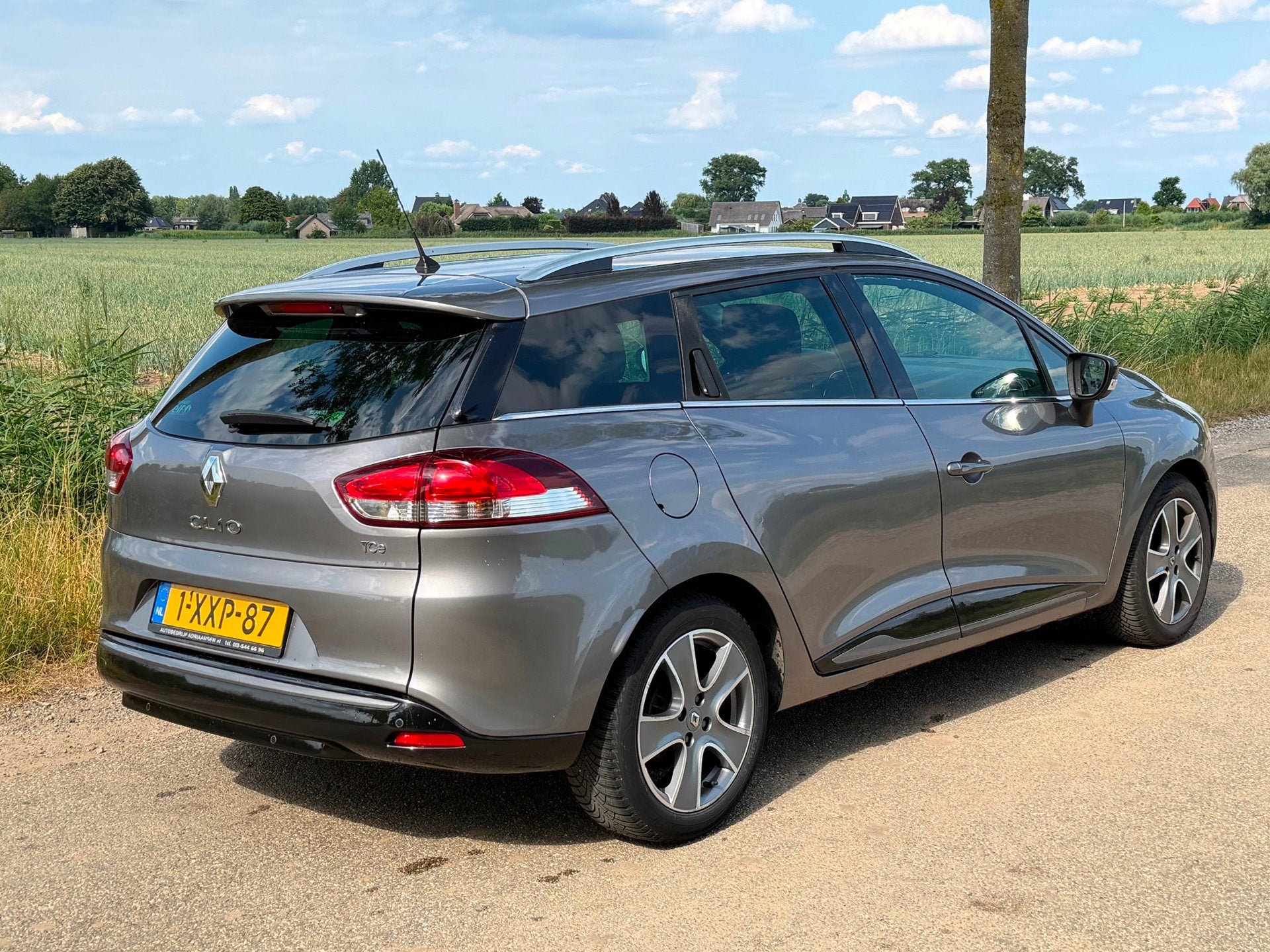 Renault Clio Estate 0.9 TCe Night&Day APK 07-2027 Airco NAP, Voorwielaandrijving, Stof, Zwart, Origineel Nederlands