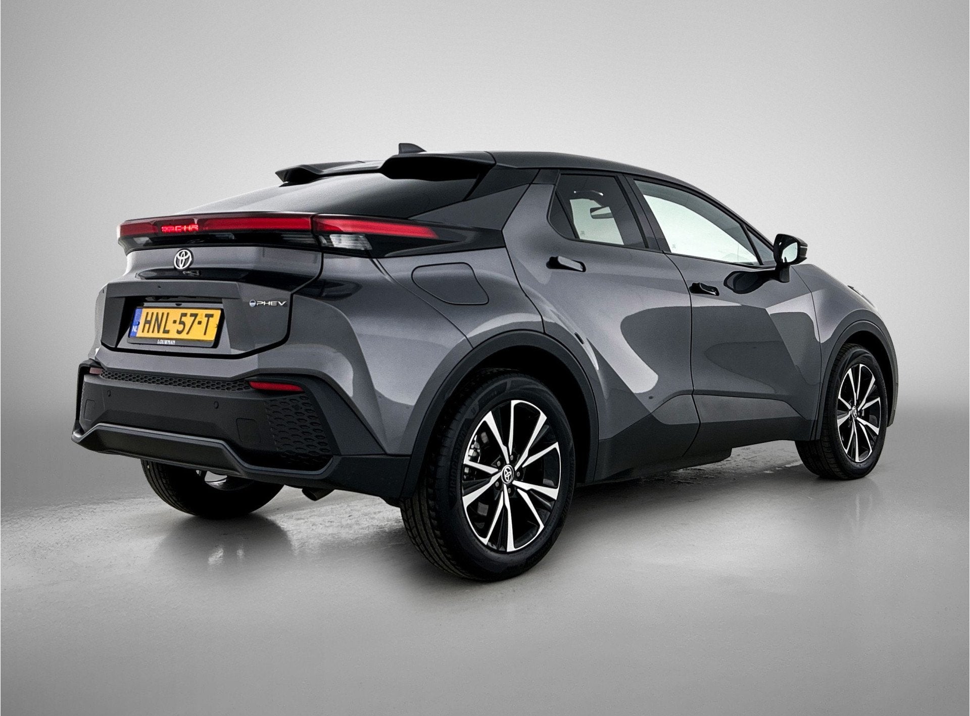 Toyota C-HR 2.0 Plug-in Hybrid 220 Dynamic | BTW Voertuig |, Auto's, Toyota, Stof, 4 cilinders, Bedrijf, Hybride Elektrisch/Benzine