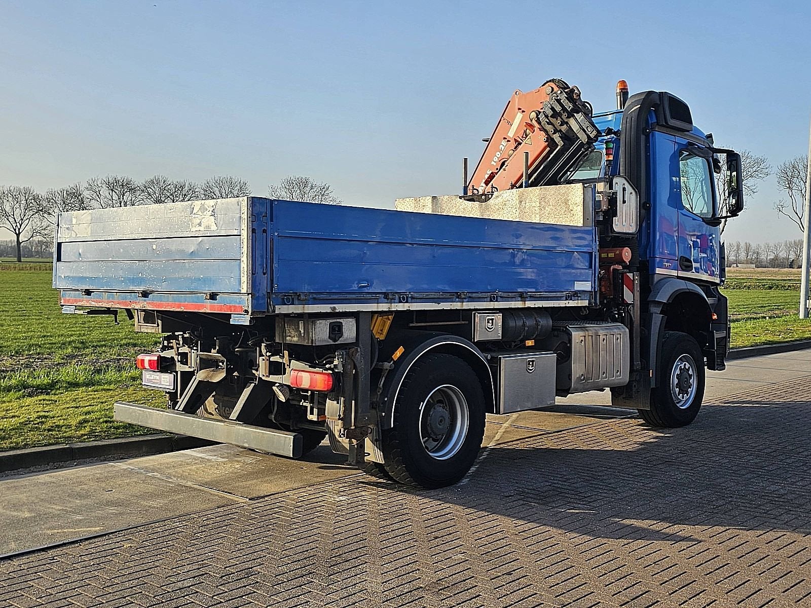 MERCEDES-BENZ AROCS 1851 4x4 atlas 190 4x hyd, Auto's, Vrachtwagens, Automaat, Euro 6, 510 pk, Blauw