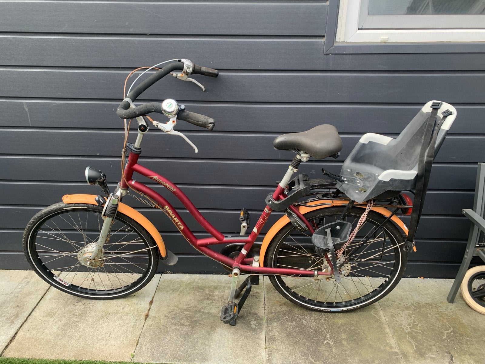Sparta Amazone damesfiets met kinderzitje, Fietsen en Brommers, Fietsen | Dames | Damesfietsen, Ophalen, Sparta, Gebruikt, Velgrem