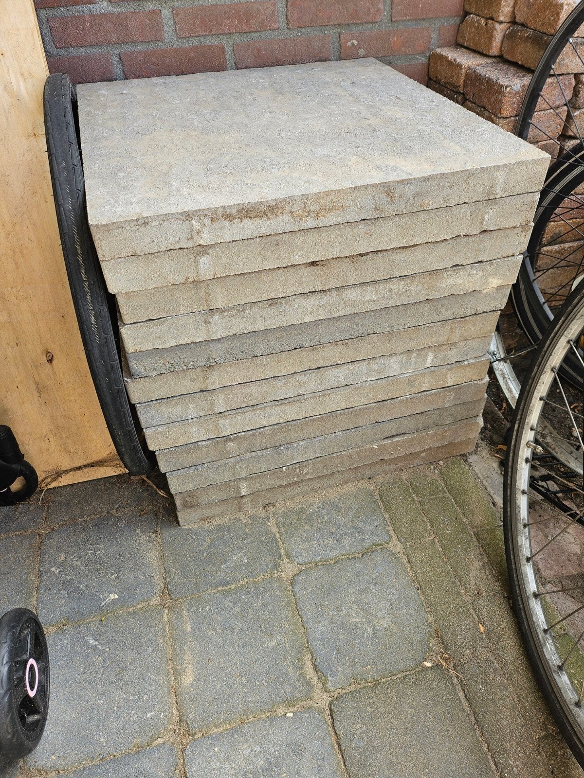 Bestratingstenen - Gebruikte terrastegels 11st, Tuin en Terras, Ophalen, Gebruikt, 10 m² of meer, Beton