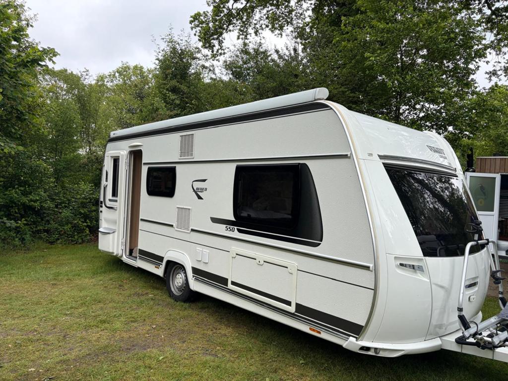 Fendt 550 KMG (2019) gereed voor vertrek, Caravans en Kamperen, Caravans, Treinzit, Particulier, Kachel, Tot en met 5