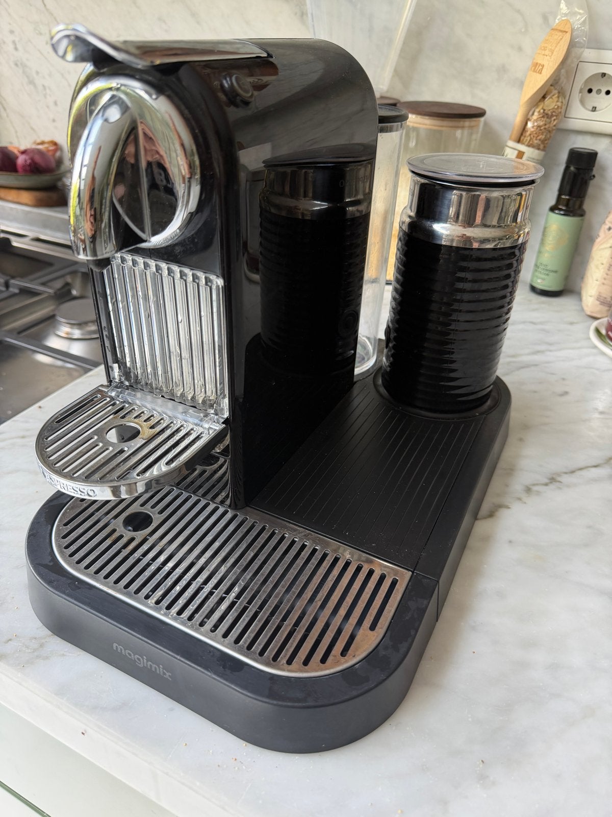 Nespresso Magimix koffiezetapparaat met melkopschuimer, Ophalen, Gebruikt, Espresso apparaat, 1 kopje