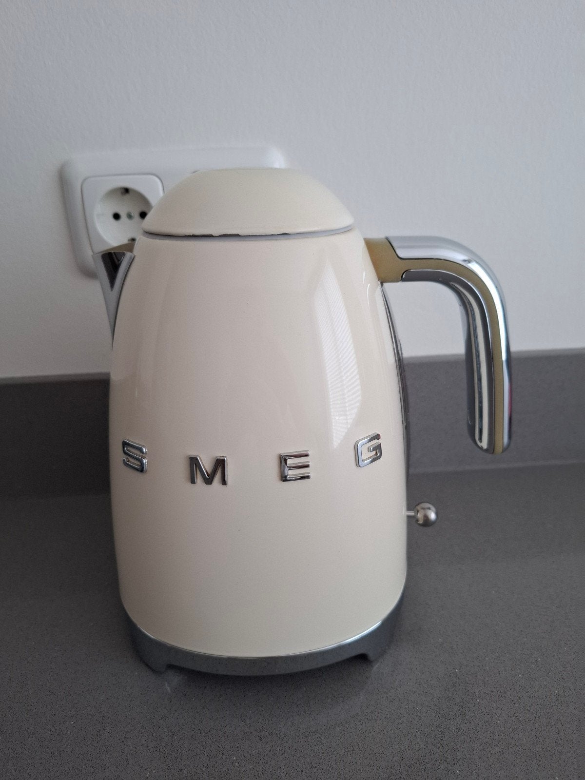 SMEG waterkoker crème, 1 tot 2 liter, Ophalen of Verzenden, Gebruikt