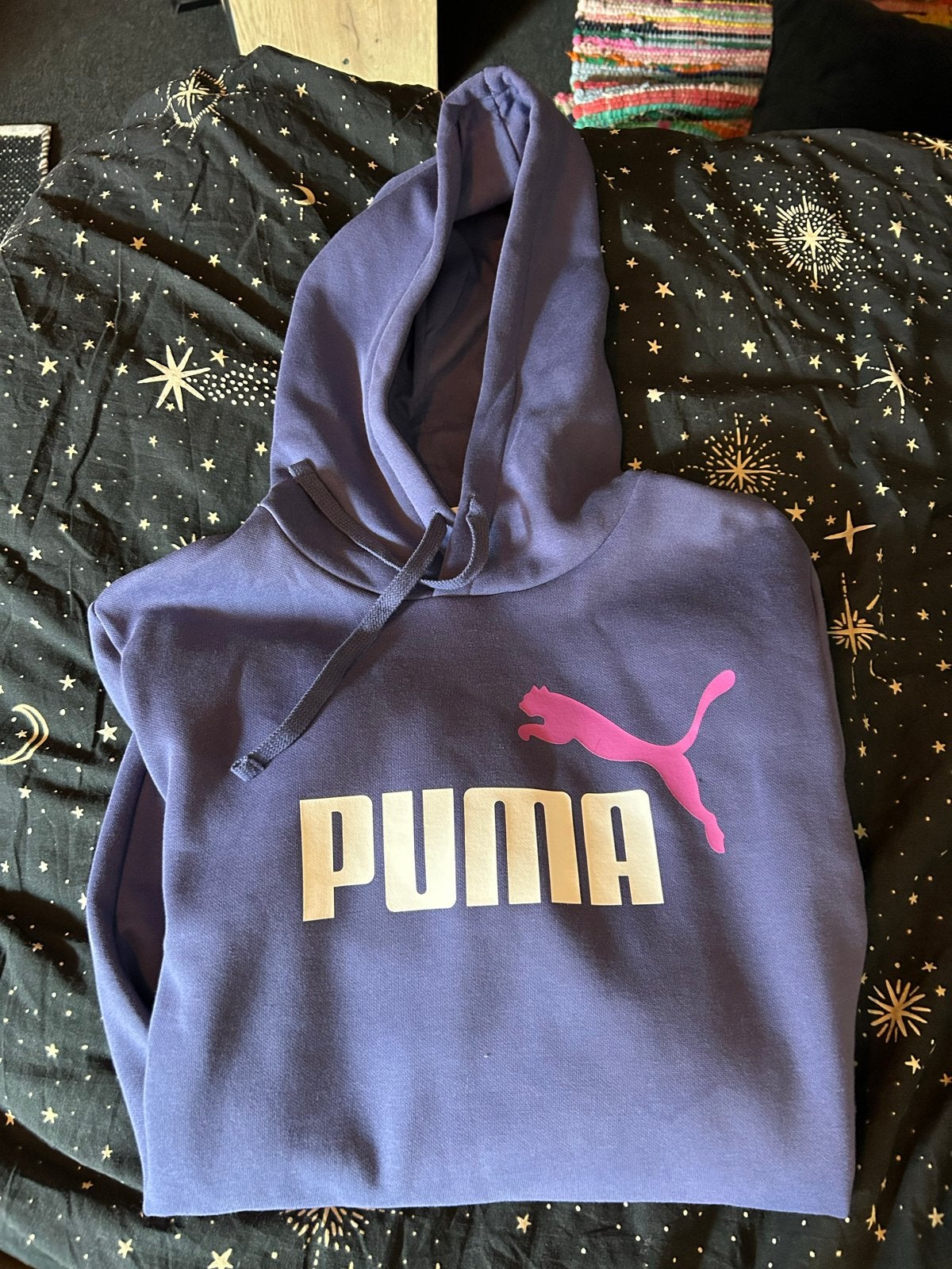 Puma hoodie sweater trui in paars roze, maat S nieuw, Kleding | Dames, Truien en Vesten, Ophalen of Verzenden, Nieuw, Maat 36 (S)