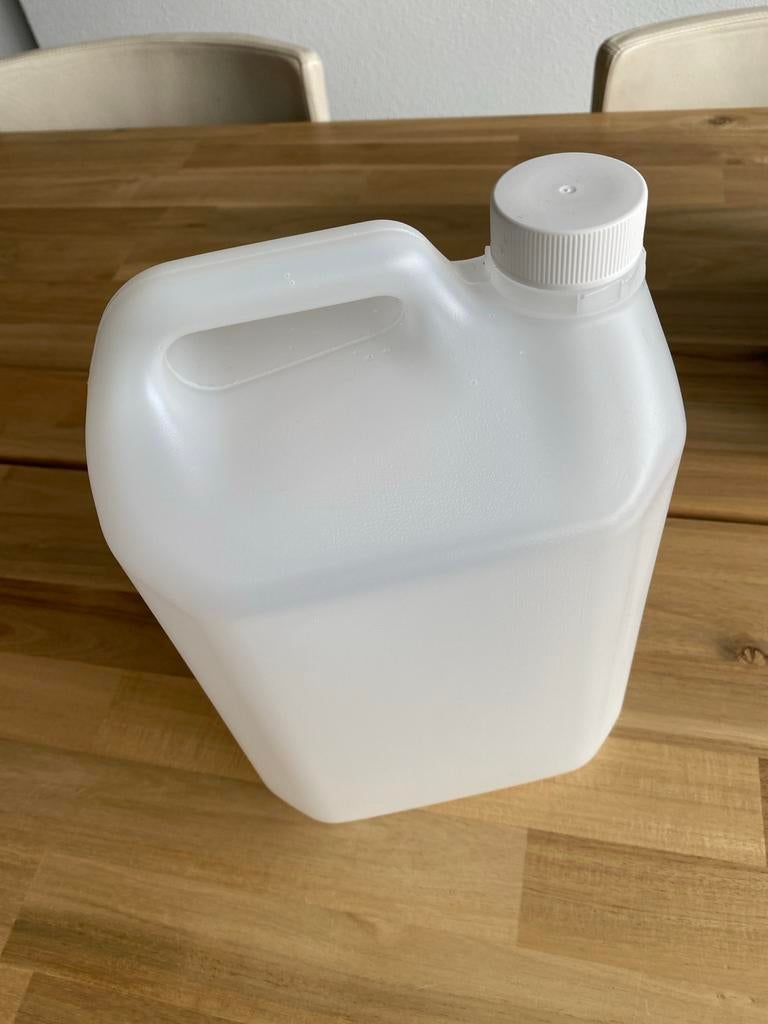 24 lege jerrycans van 5 liter, minder jerrycans afnemen mag, Ophalen, Gebruikt, Overige typen, Minder dan 35 cm