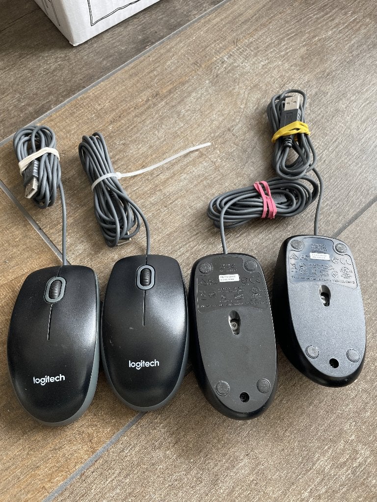 Logitech M-U0026 USB Optical Mouse (4x), Computers en Software, Muizen, Ophalen of Verzenden, Gebruikt