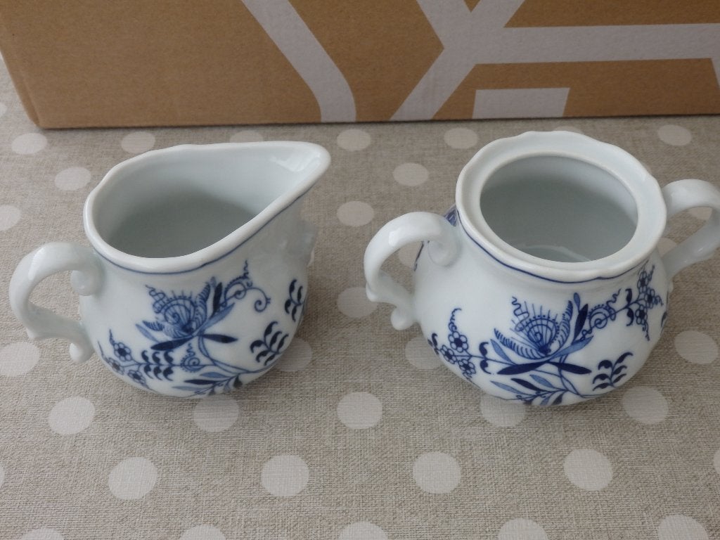 Blue Danube suikerpot en melkkannetje, Ophalen of Verzenden, Zo goed als nieuw, Overige stijlen, Kop(pen) en/of Schotel(s)