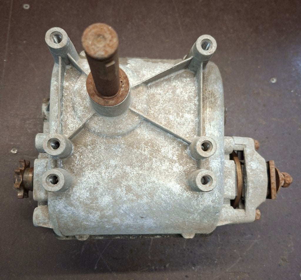 Peerless 730 Versnellingsbak zitmaaier 5V+1A, Cirkelmaaier, Gebruikt, Stiga, Versnellingen