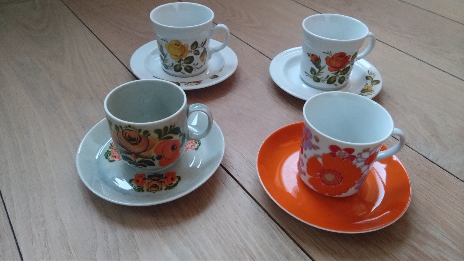 Leuke setje vintage kopjes, Antiek en Kunst, Antiek | Servies los, Ophalen of Verzenden