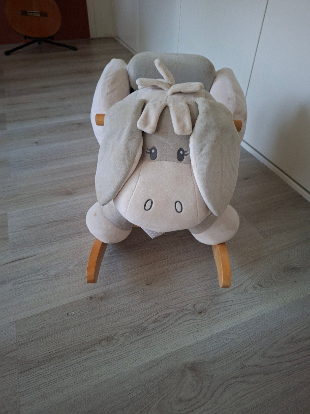 Schattige hobbelezel voor uren speelplezier, Kinderen en Baby's, Ophalen, Gebruikt, Jongen of Meisje