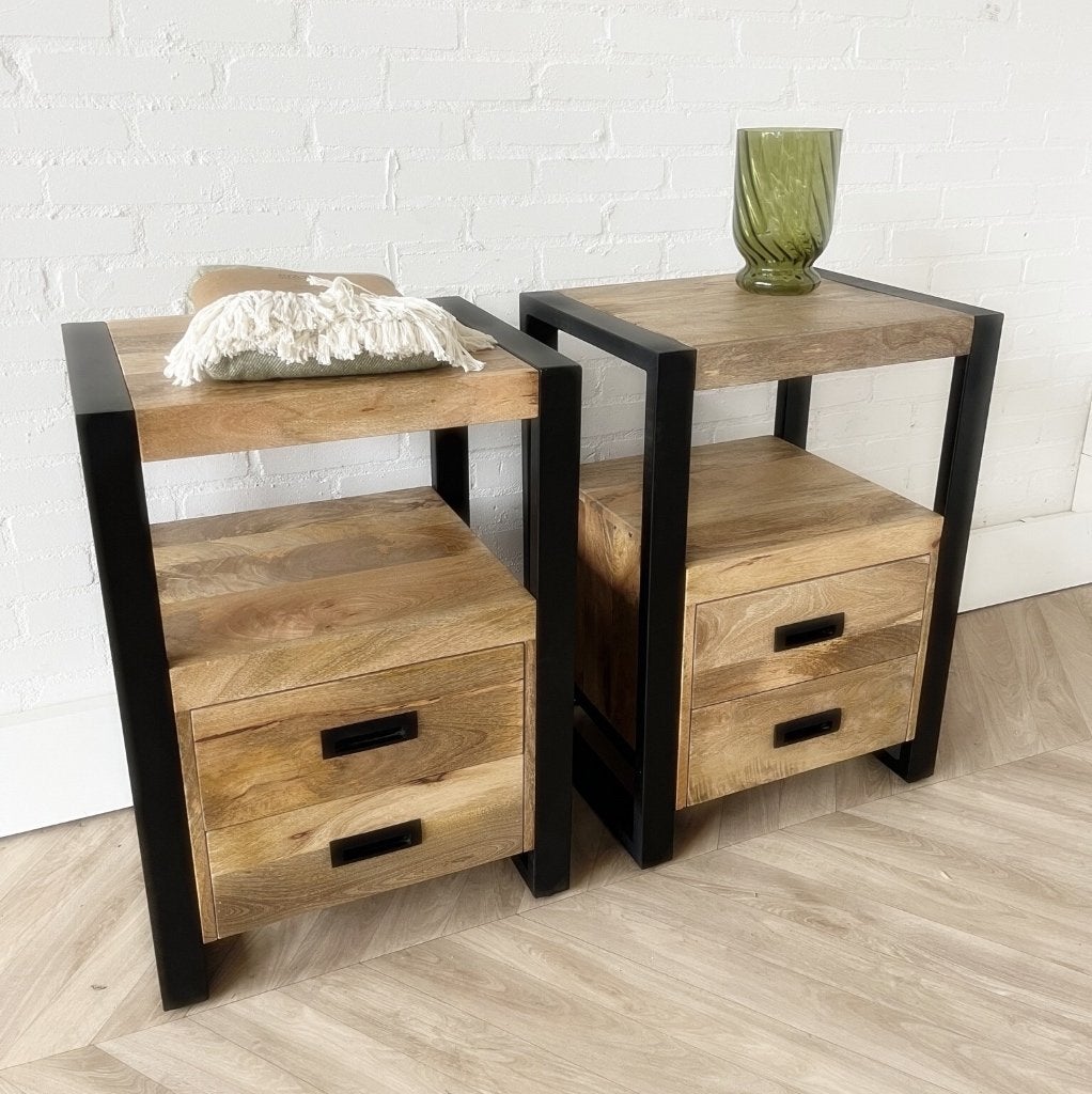 Magazijn Leegverkoop Set nachtkastjes Britt mangohout metaal, Hout, Nieuw, Ophalen of Verzenden, Info@wkhome.nl