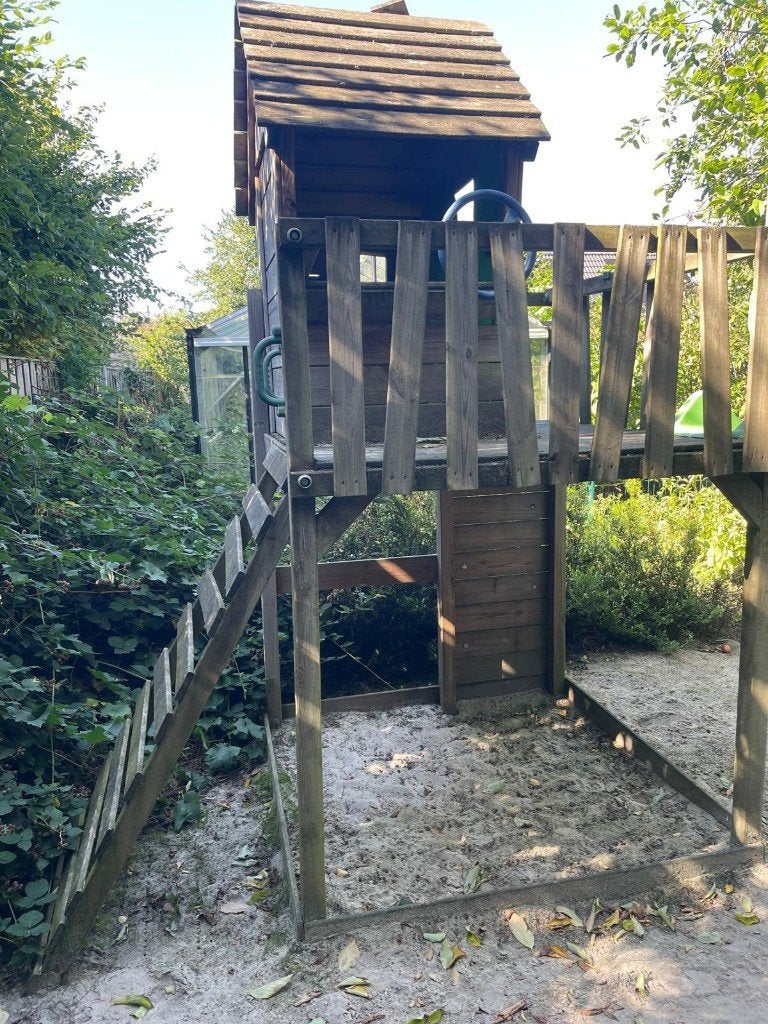 Speelhuisje met schomel, gratis ophalen, Ophalen, Gebruikt, Hout