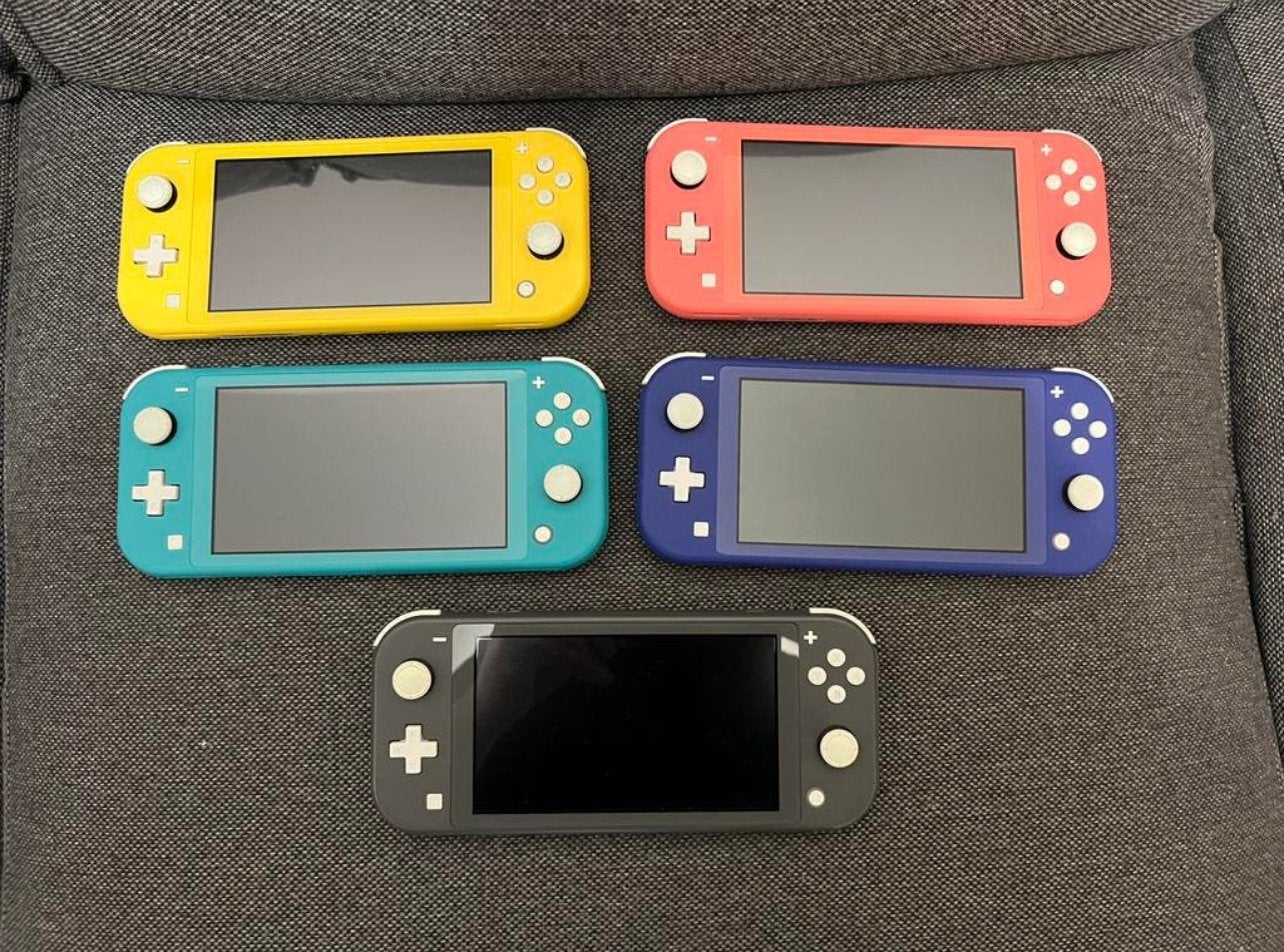 Foto 13 van Nintendo Switch Lite - Diverse Kleuren Beschikbaar