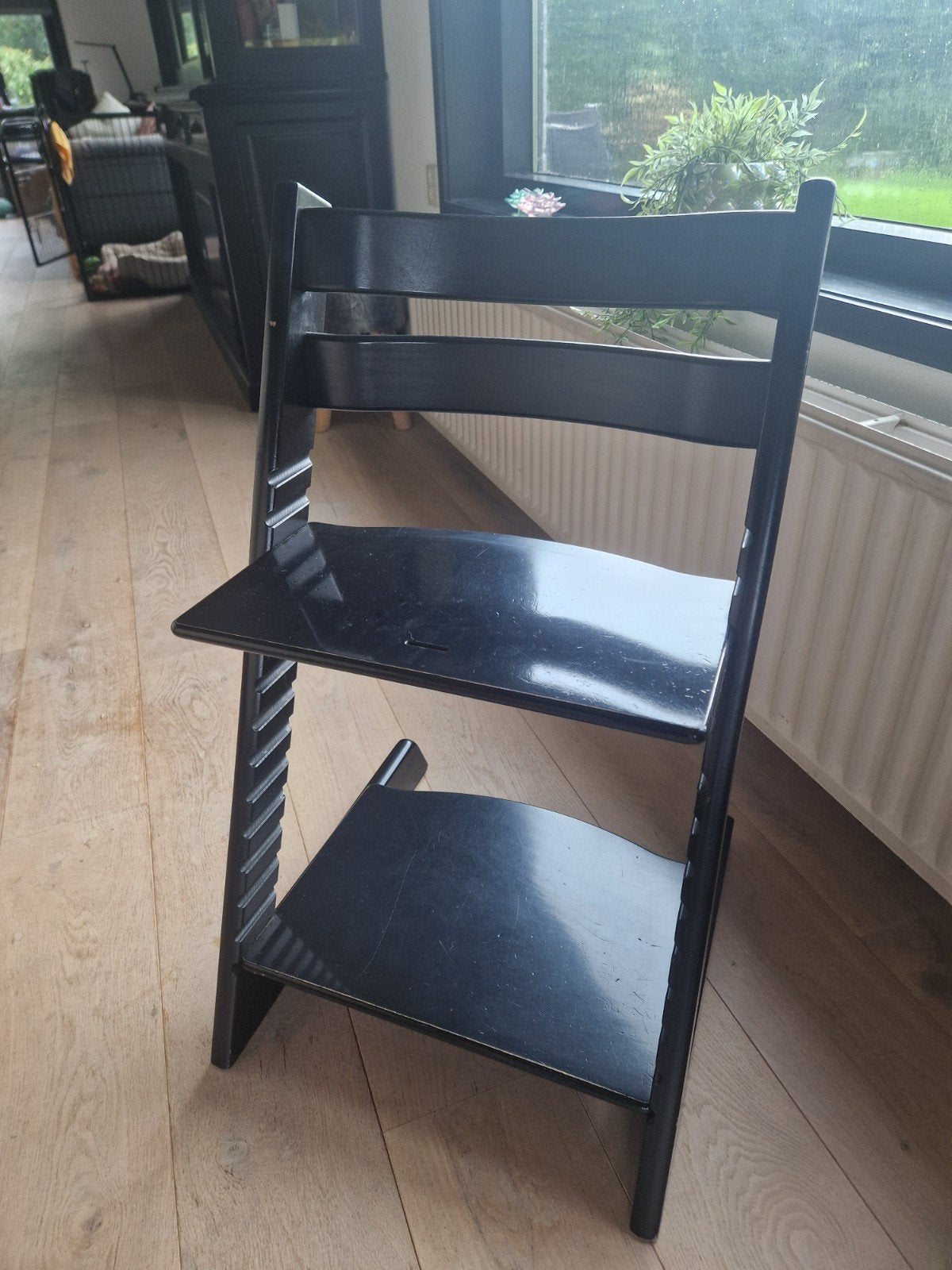 Stokke Tripp Trapp meegroeistoel zwart, Kinderen en Baby's, Kinderstoelen, Ophalen, Gebruikt, Meegroeistoel, Aanschuifbaar