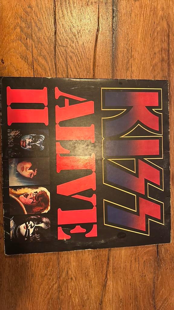 Kiss alive II 2 - 1977, Cd's en Dvd's, Vinyl | Hardrock en Metal, Ophalen of Verzenden, Zo goed als nieuw