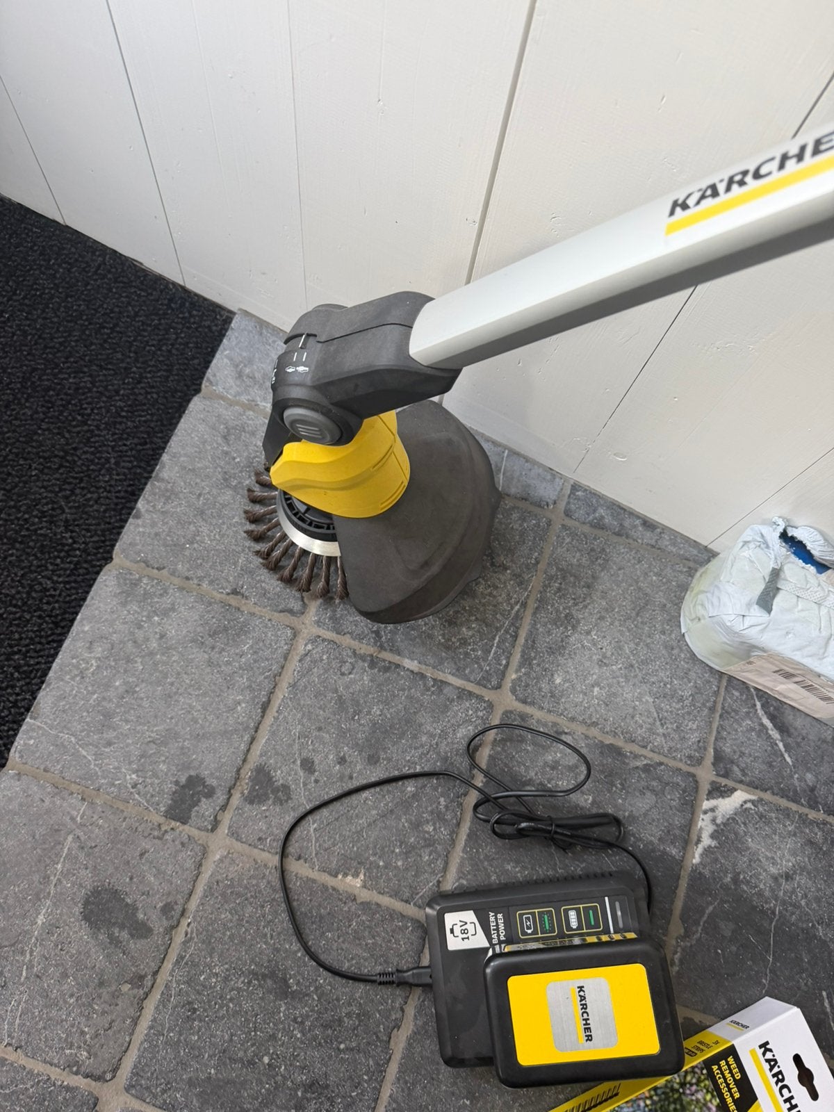 Onkruid borstel, Ophalen, Zo goed als nieuw, Elektrisch