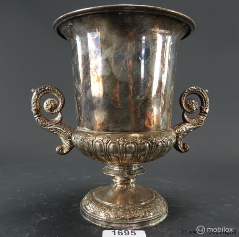 Online Veiling: Vintage Engelse verzilverde champagnekoeler, Antiek en Kunst, Antiek | Goud en Zilver