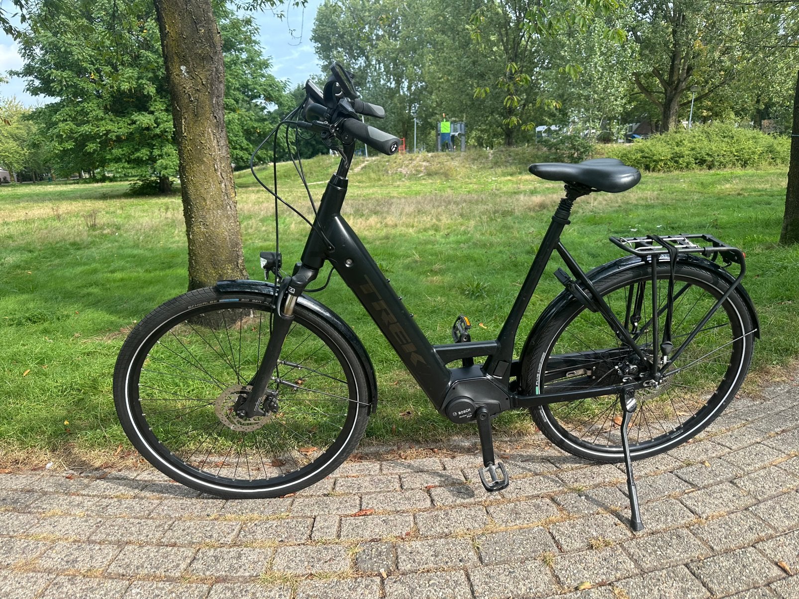 Elektrische fiets Trek District 6+ bj 2022 Bosch middenmotor, Gebruikt, 59 cm of meer, 50 km per accu of meer, Ophalen