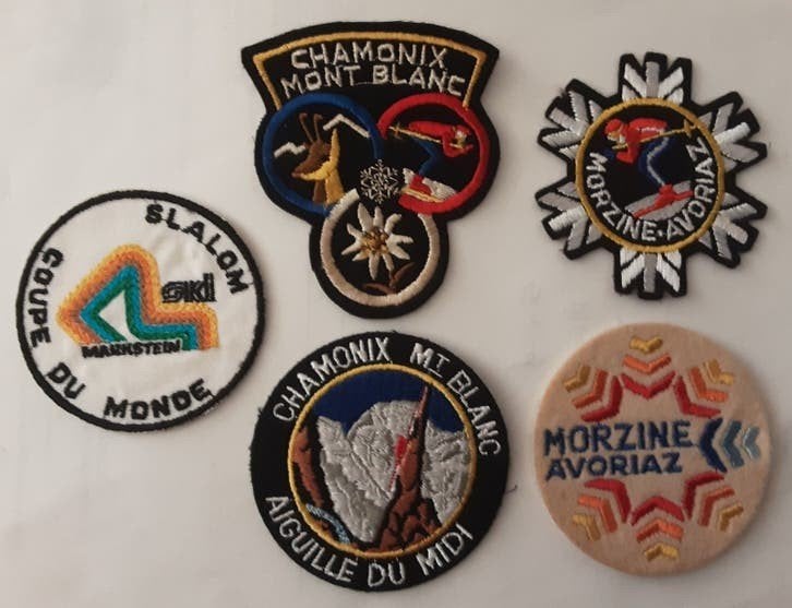 Vintage Franse ski emblemen, Hobby en Vrije tijd, Kledingapplicaties en Hotfix, Ophalen of Verzenden, Zo goed als nieuw