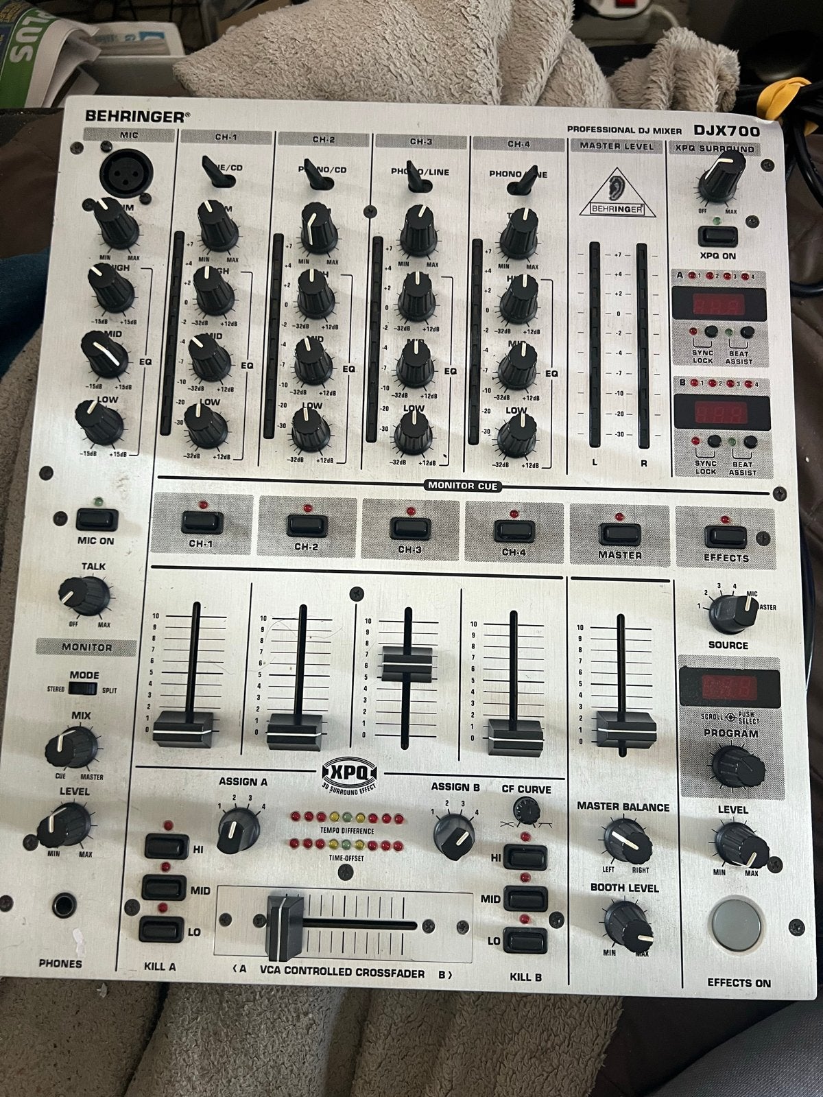 Behringer DJX700 Professionele DJ Mixer, Ophalen of Verzenden, Gebruikt, Dj-set, Behringer