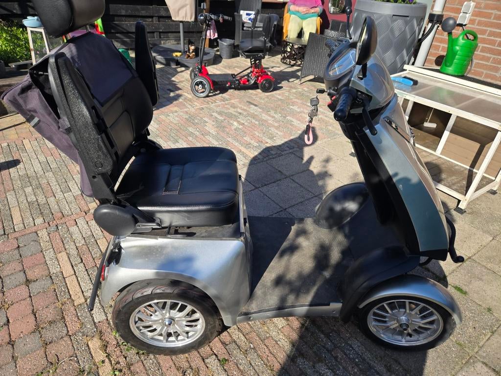 Te koop Asterrixx scootmobiel, Ophalen of Verzenden, Zo goed als nieuw, Gewone step