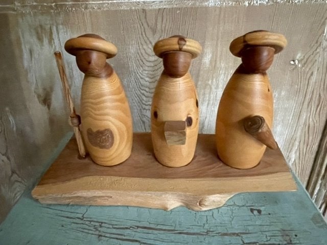 Gestyleerd kunstwerk van hout. Drie koningen / kerstmis, Ophalen, Groep mensen, Minder dan 20 cm, Beeld