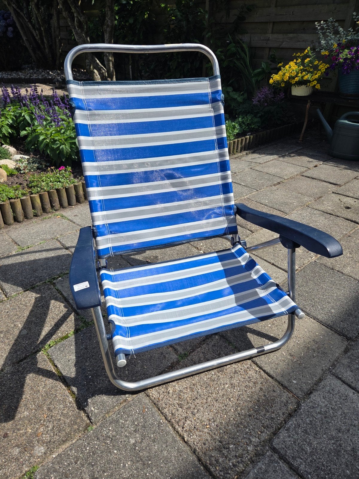 Laag campingstoeltje - 55 cm breed, Ophalen, Gebruikt, Campingstoel
