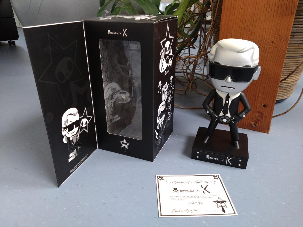 Tokidoki x Karl Lagerfeld Vinyl Designer Toy Limited Edition, Verzamelen, Ophalen of Verzenden, Zo goed als nieuw