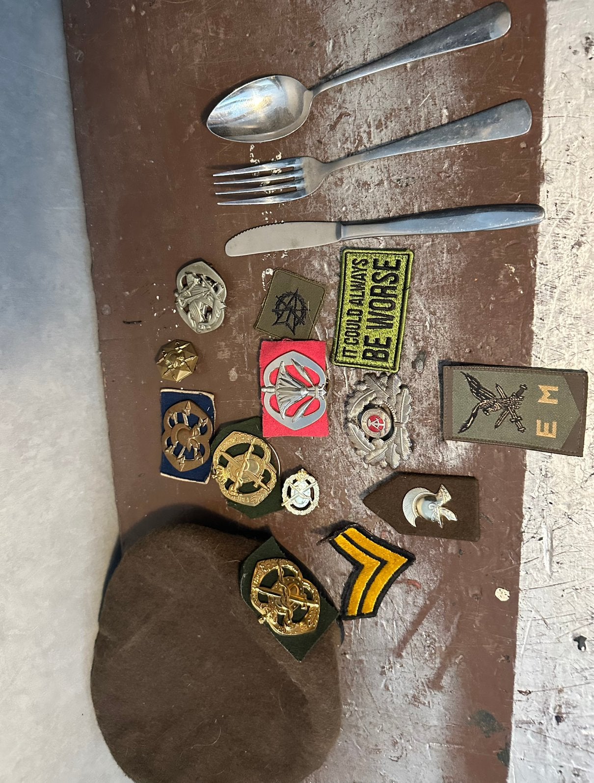 Diverse emblemen/items, Verzamelen, Militaria | Algemeen, Ophalen of Verzenden, Landmacht, Nederland, Embleem of Badge