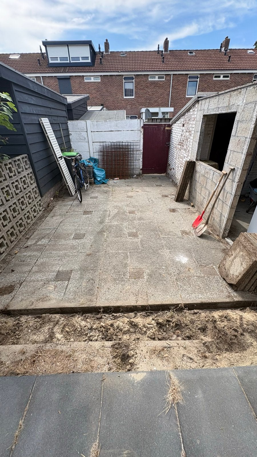 Grindtegels gratis af te halen (deels al verwijderd), Ophalen, Gebruikt, 10 m² of meer, Grind