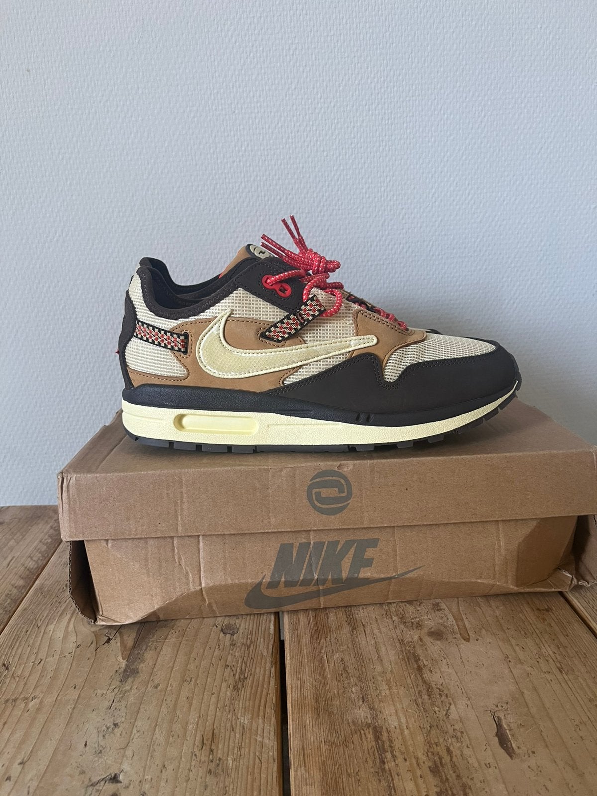 Nike Air Max 1 Cactus Jack Travis Scott maat 42, Overige kleuren, Nieuw, Ophalen of Verzenden, Sneakers of Gympen