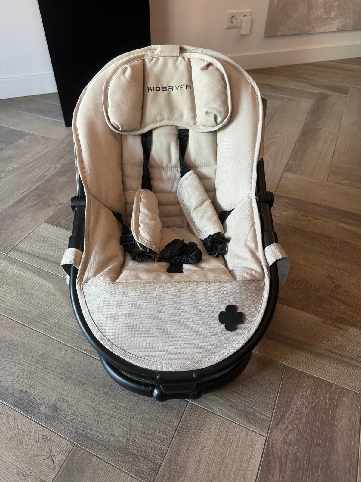 Comfortabele Kidsriver Wipstoel - Zo goed als nieuw, Kinderen en Baby's, Wipstoel, Ophalen, Overige merken, Met gordel(s) of riempje(s)