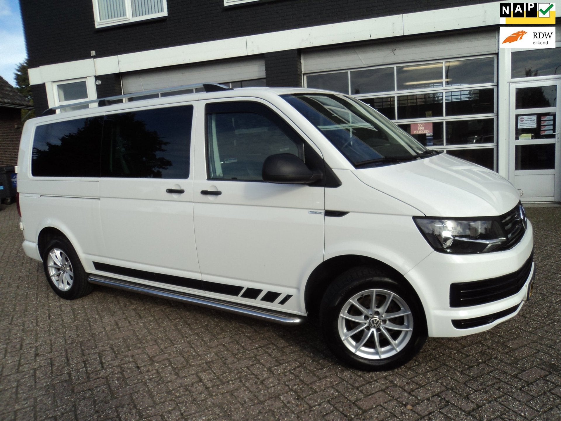 Volkswagen Transporter 2.0 TDI L2H2 Cruise Apple Carplay Sto, Auto's, Voorwielaandrijving, Gebruikt, 4 cilinders, Verwarmde buitenspiegels