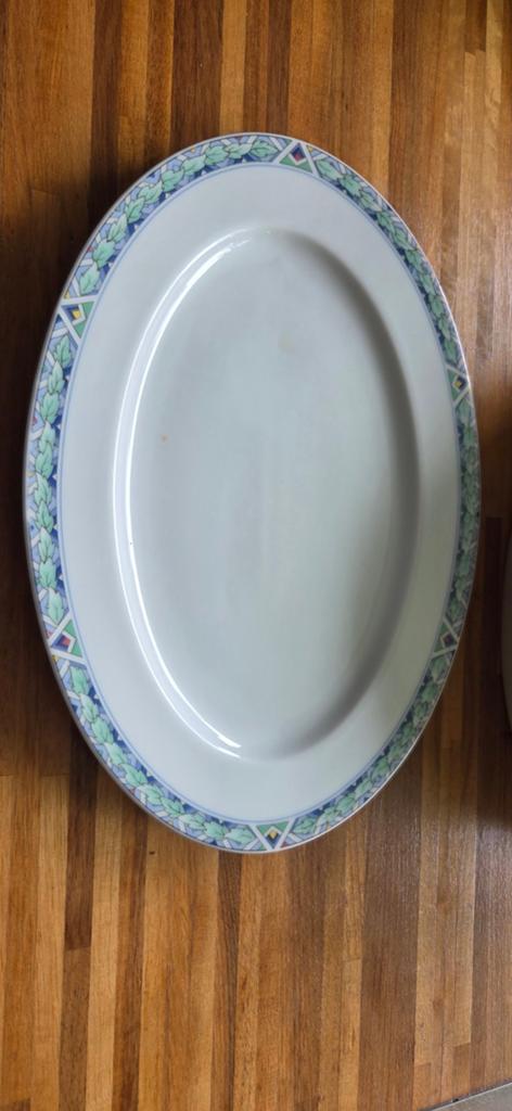 Arzberg schaal en ovenschaal met bladmotief, Gebruikt, Keramiek, Ophalen of Verzenden, Schaal of Schalen