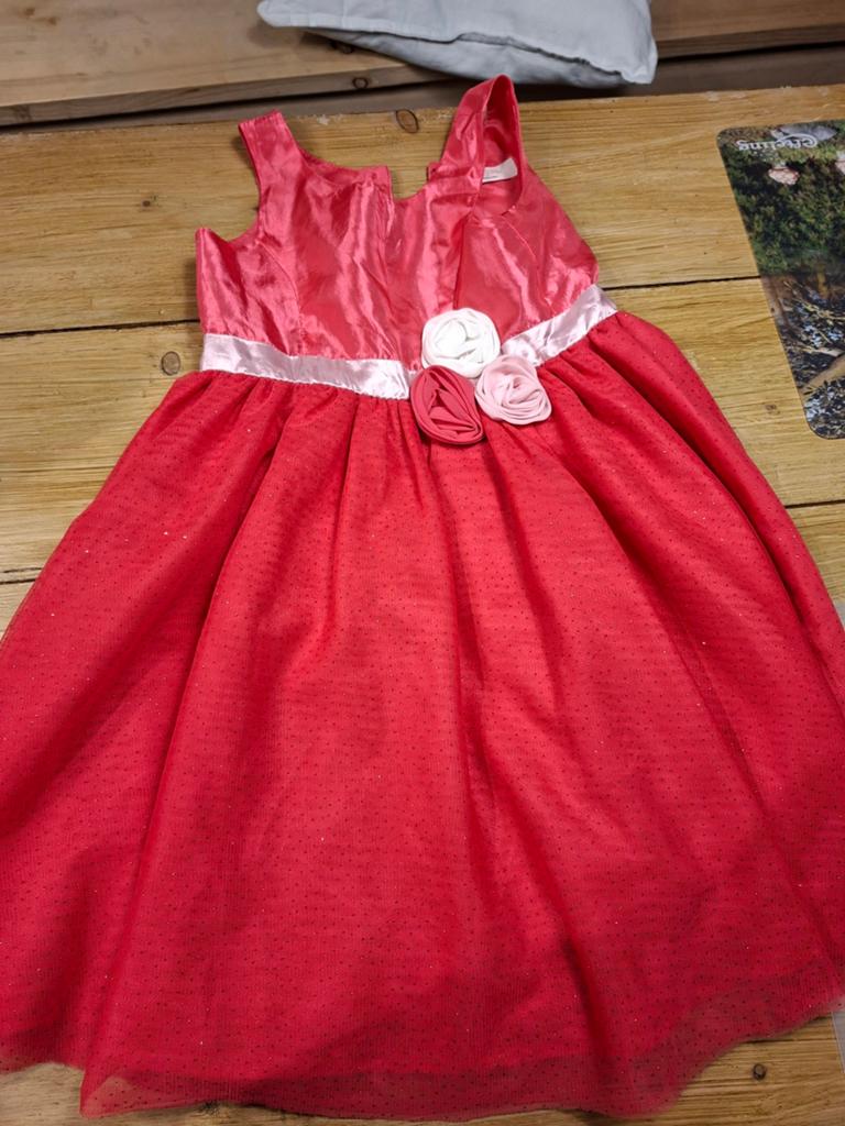 Feestelijke jurk van H&M, maat 122/128, Kinderen en Baby's, Kinderkleding | Maat 122, Gebruikt, H&M, Jurk of Rok, Verzenden