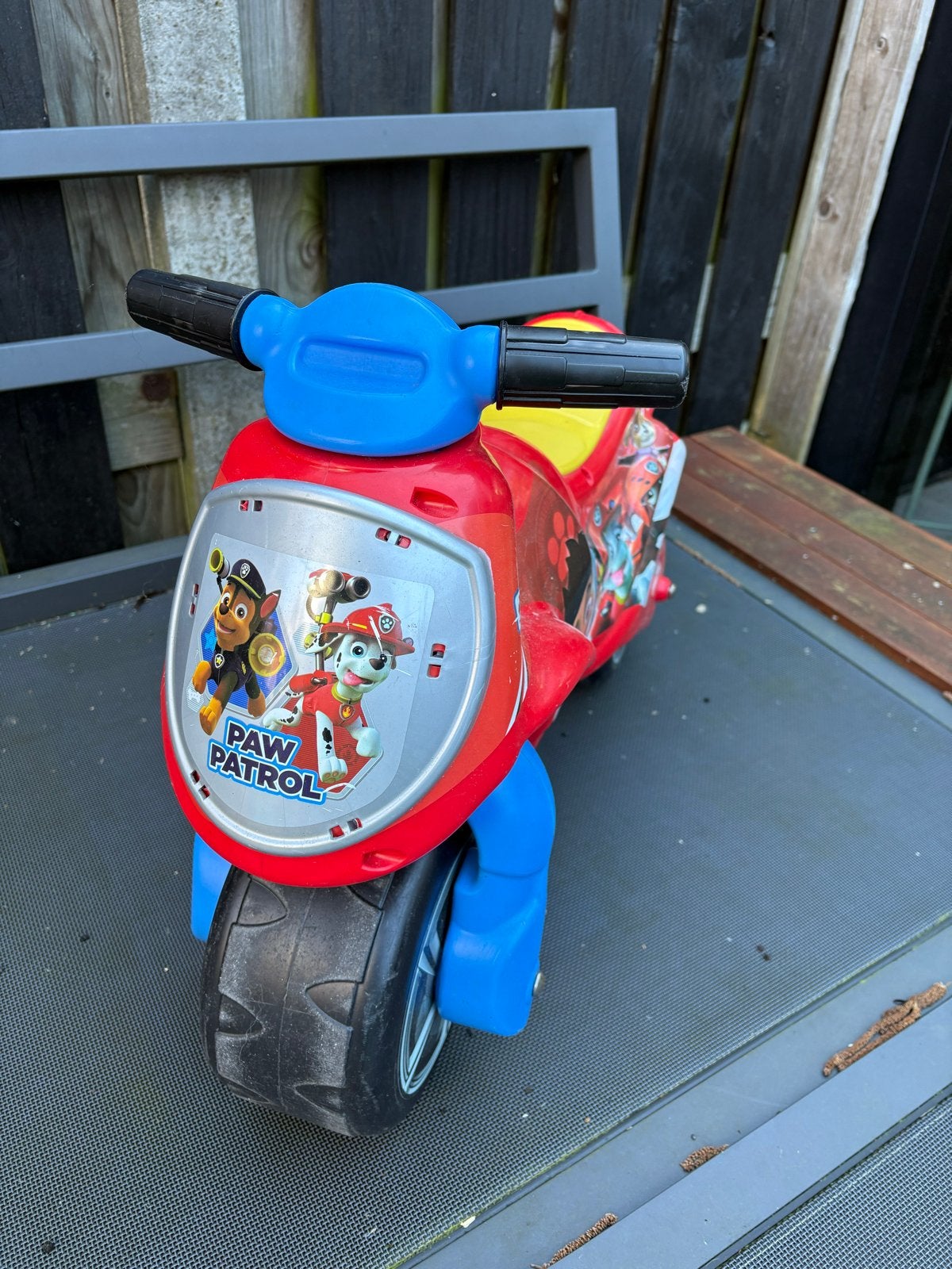 Paw Patrol Loopmotor - Ideaal voor de kleintjes!, Ophalen, Gebruikt, Loopvoertuig