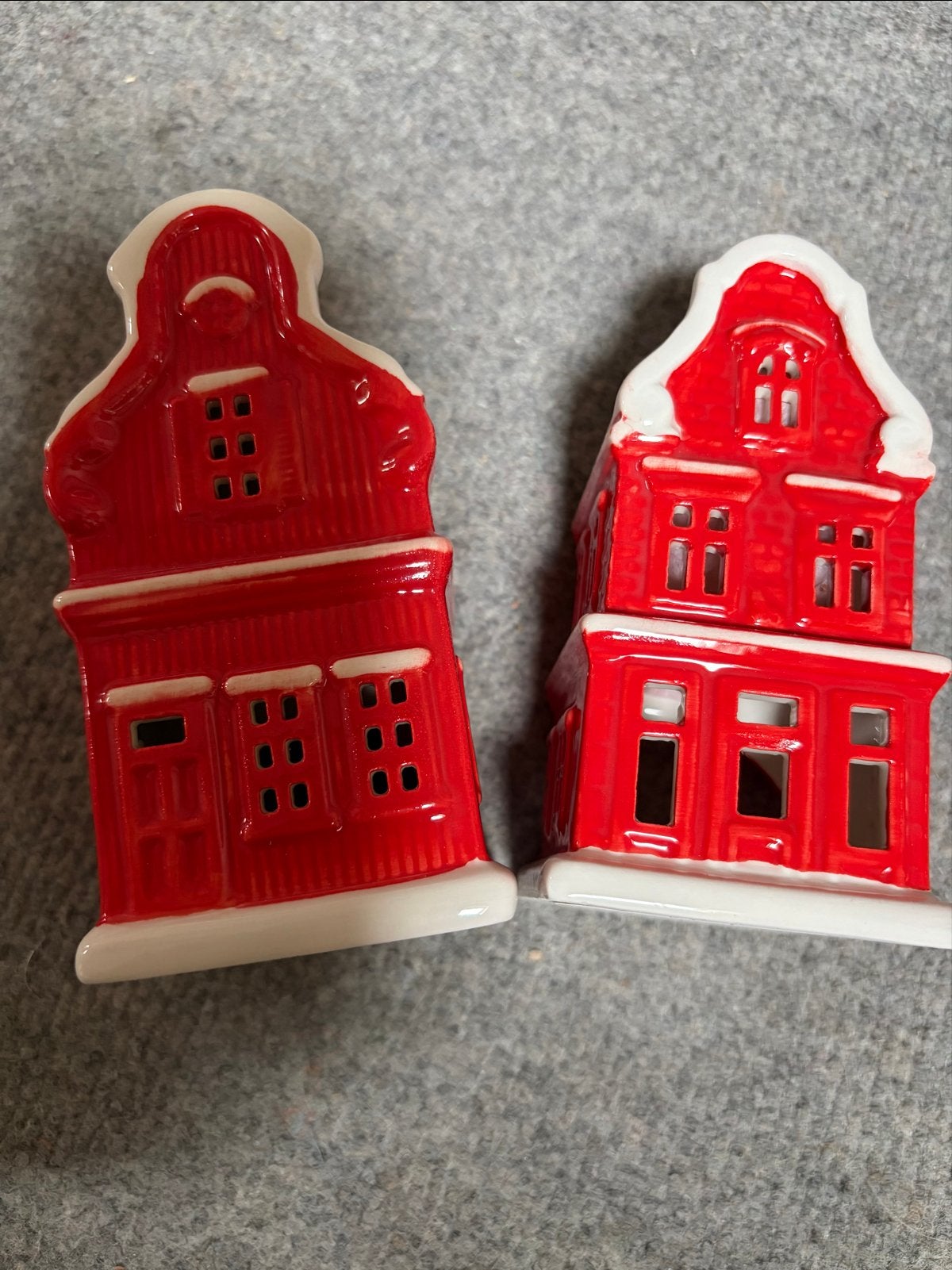 Postcodeloterij huisjes nummer 3 en 5, Ophalen of Verzenden, Rood, Steen/keramiek, Klassiek