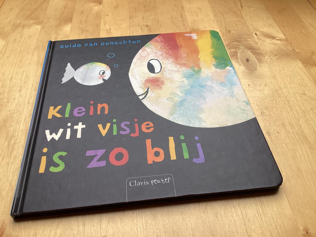 Klein wit visje is zo blij van guido van genechten, Ophalen