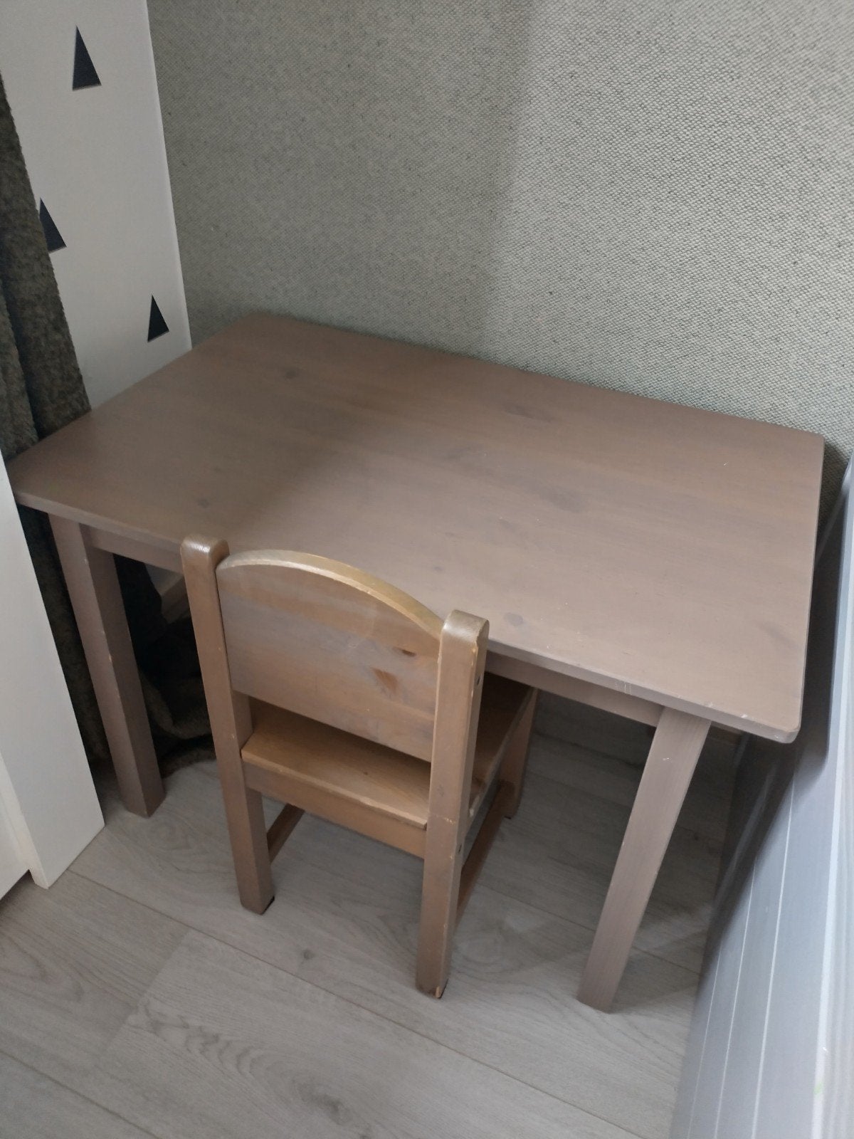 Ikea Sundvik kindertafel met stoel - bruin, Ophalen, Gebruikt, Tafel(s) en Stoel(en)