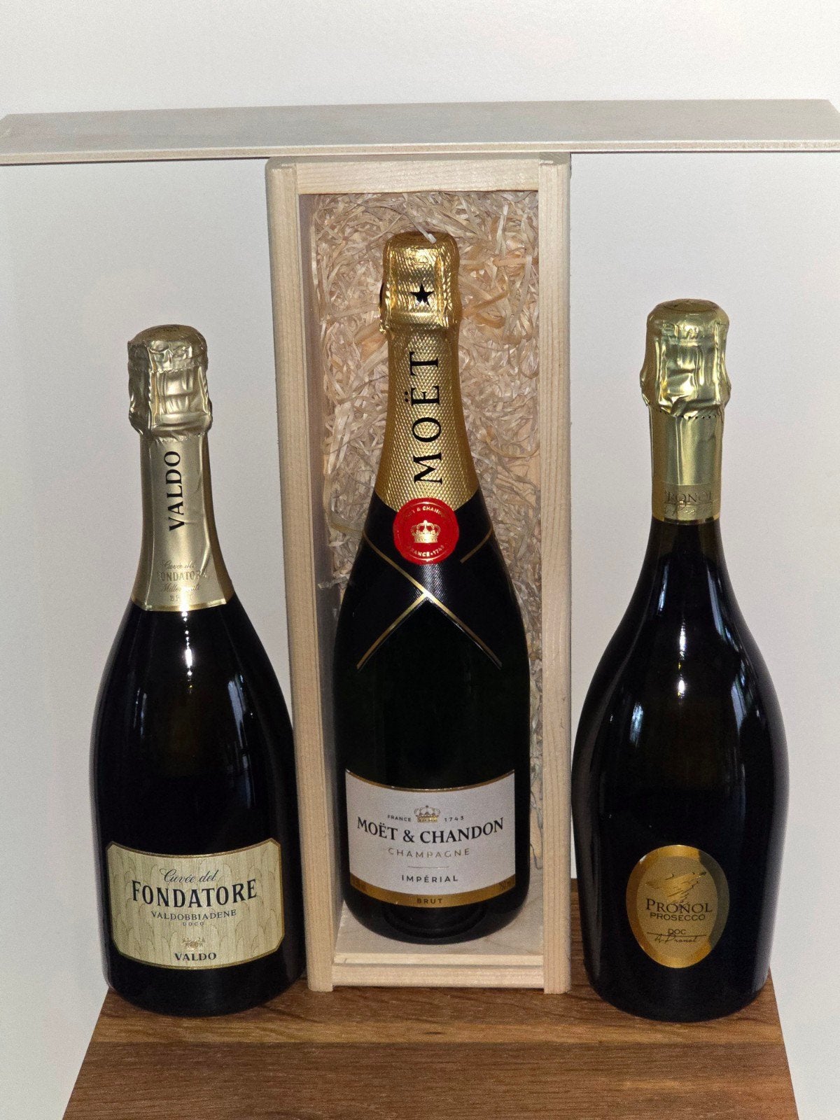 Moët & Chandon Champagne met Valdo en Pronol Prosecco, Frankrijk, Nieuw, Ophalen of Verzenden, Champagne