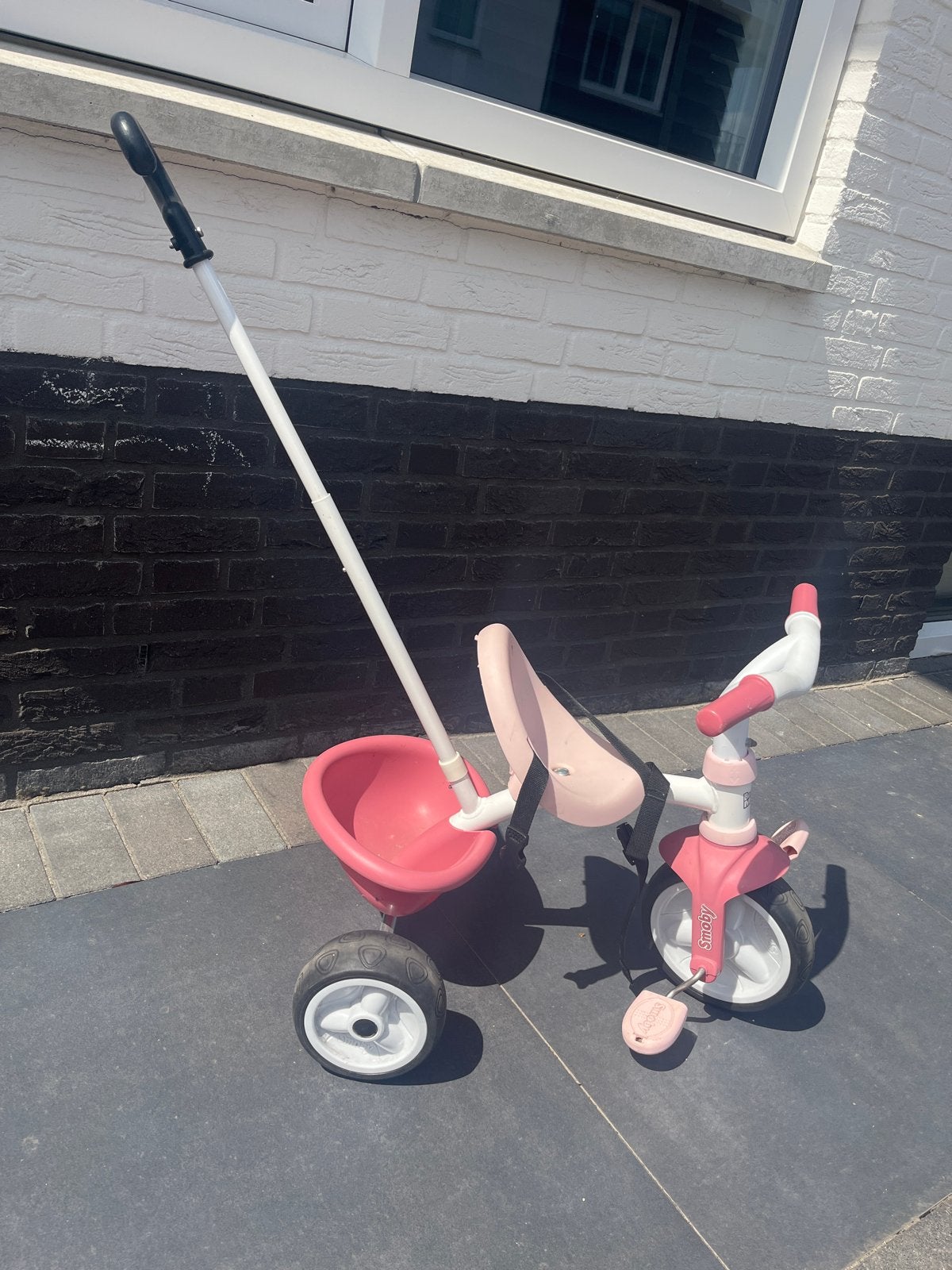 Smoby driewieler met duwstang - Roze, Ophalen, Gebruikt, Terugtraprem, Duwstang