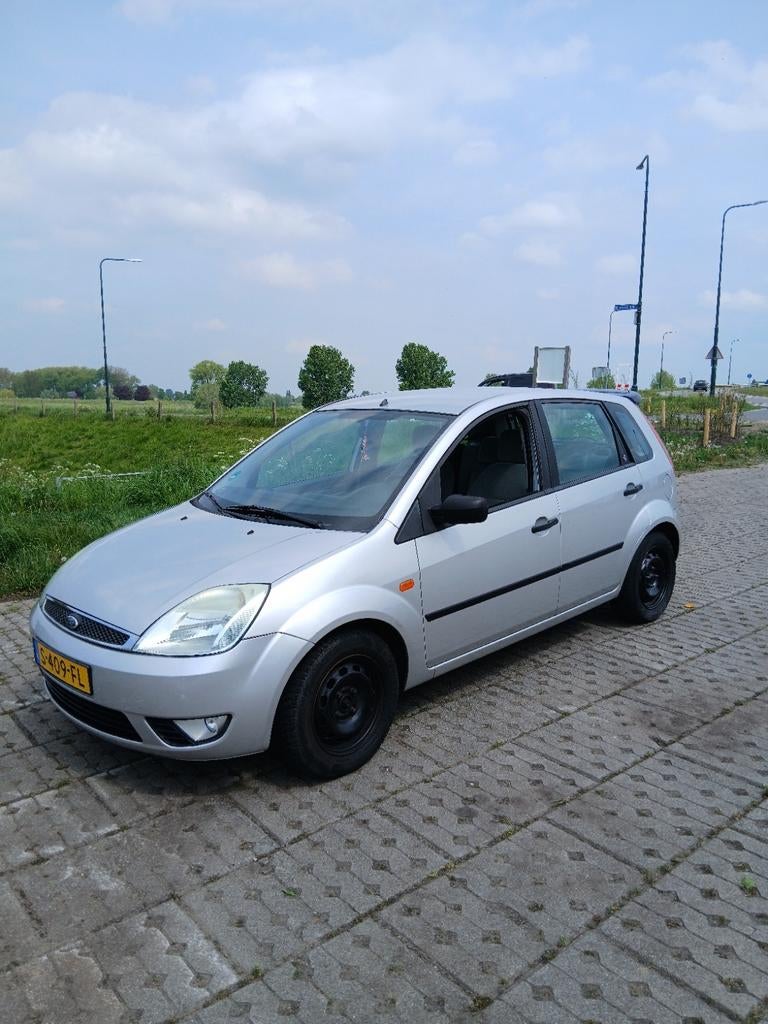 Ford Fiesta 1.4 Ghia LAGE KMSTAND, Auto's, Ford, Particulier, Fiësta, ABS, Airbags, Airconditioning, Android Auto, Apple Carplay