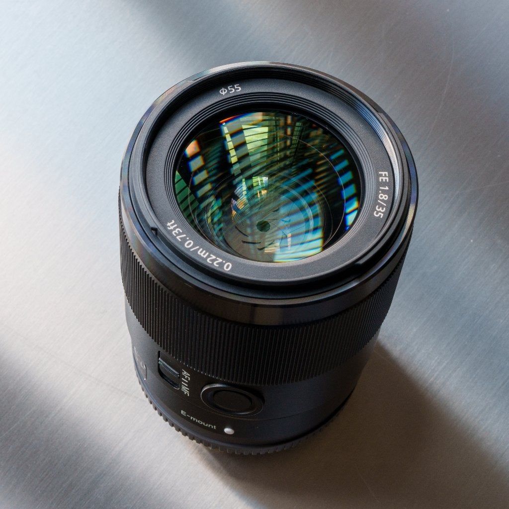 Sony FE 35mm f/1.8 Lens met garantie tot mei 2029, Ophalen, Sony E-mount, Handmatige focus, Sony