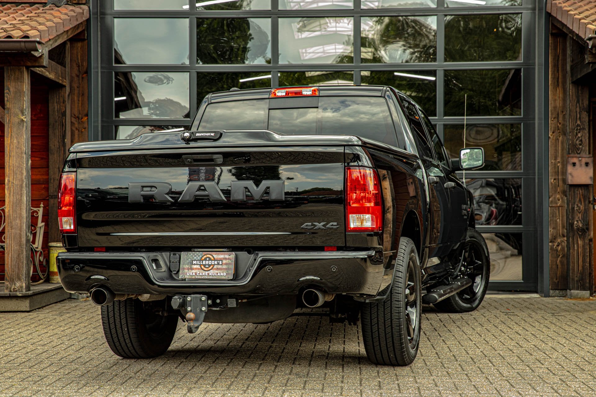 Dodge Dodge Ram classic v8 | stoel verw | stuur verw |, Automaat, Gebruikt, 5654 cc, 402 pk