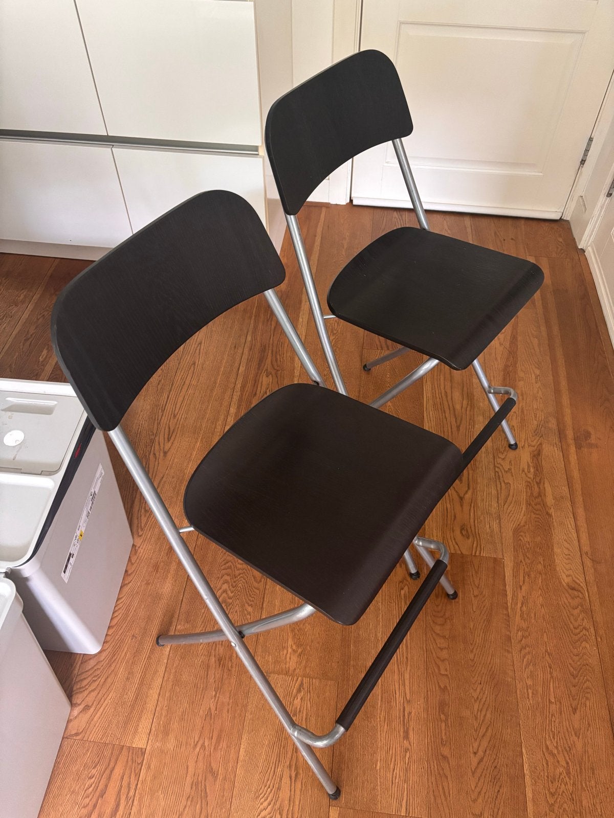 IKEA Franklin - 2x opvouwbare barkrukken - zwart met metaal, Ophalen, Gebruikt, 60 tot 90 cm, Hout