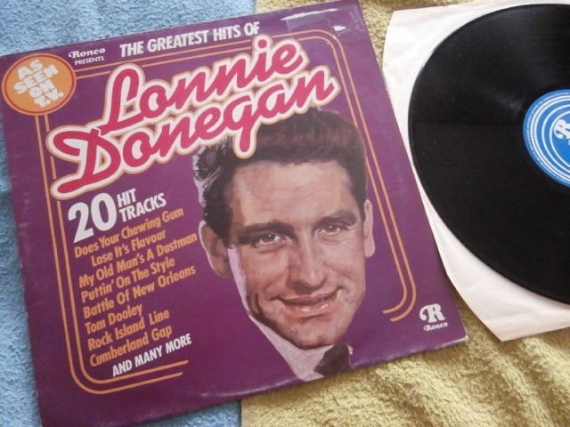 LP - Lonnie Donegan - The Greatest Hits of Lonnie Donegan., Ophalen of Verzenden, Zo goed als nieuw, 12 inch, Poprock