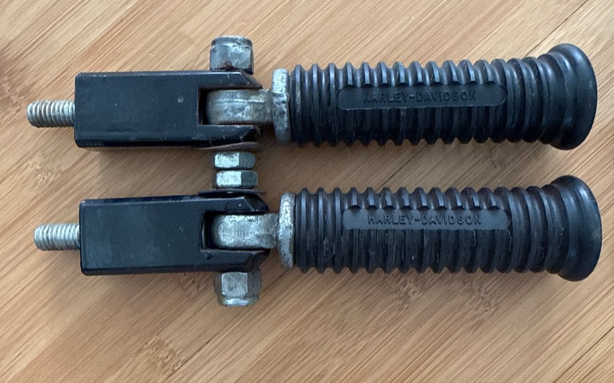 Originele Harley-Davidson Voetsteunen / Pegs  Los of Partij, Motoren, Onderdelen | Harley-Davidson, Ophalen of Verzenden, Gebruikt